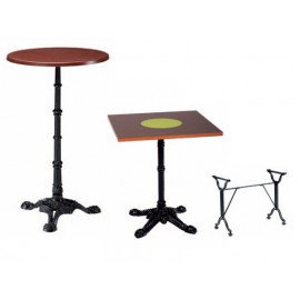 Table avec plateau stratifié werzalit, pieds retro